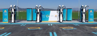 La electrolinera de coches eléctricos más bestia de Europa está en el País Vasco, con 400 kW por punto de recarga