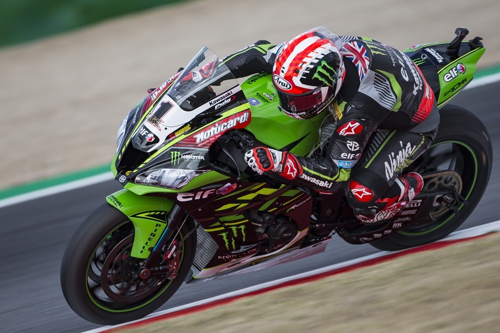 Jonathan Rea implacable en Magny Cours para celebrar su póker de títulos en el mundial de Superbikes