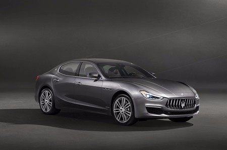 Maserati Ghibli GranLusso 2018, primeras imágenes antes de su debut en China