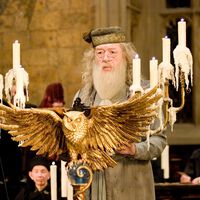 Las fotos filtradas de John Lithgow como Dumbledore han despertado una gran duda sobre el reboot de Harry Potter en HBO
