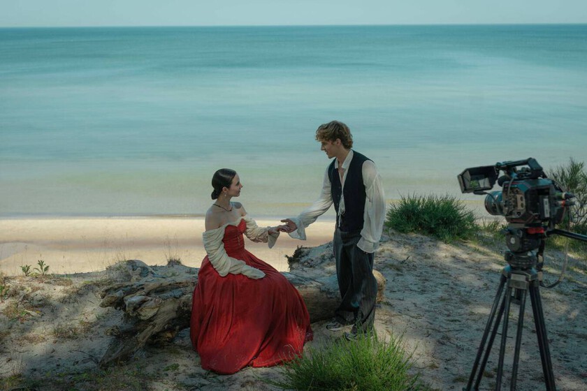 Es una de las mejores series de Netflix y rompe con todos los clichés de los dramas juveniles. 'Principiantes totales' es mucho más que un triángulo amoroso
