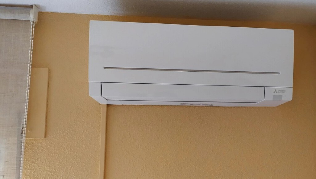 Los trucos más locos, cutres y chapuceros de Internet para repartir el aire acondicionado por varias habitaciones 