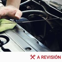 Cómo mirar el nivel de aceite del coche