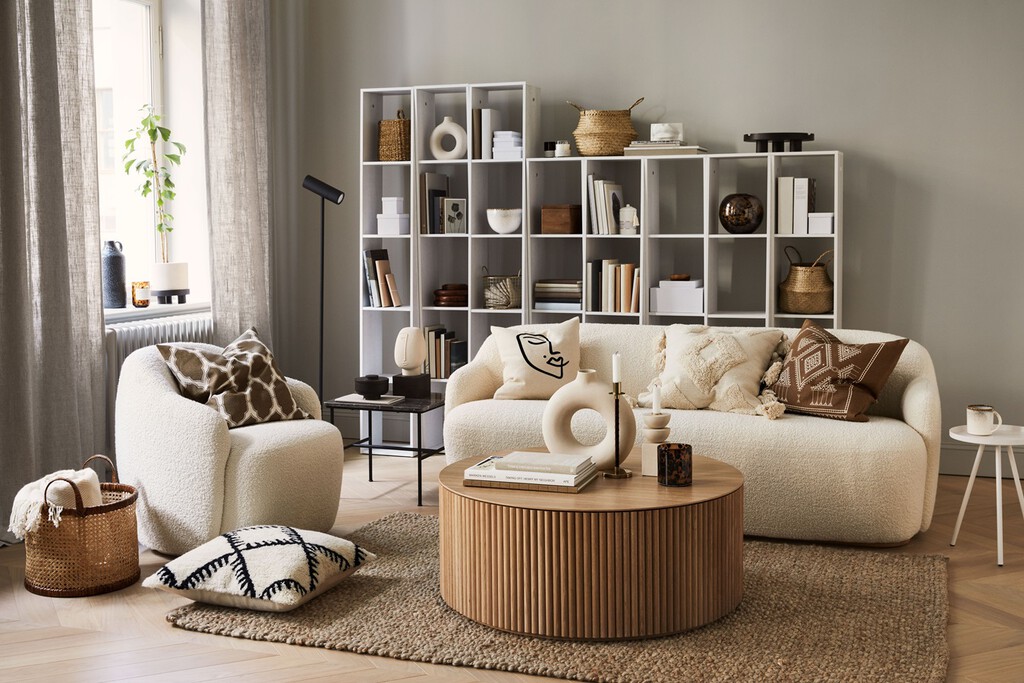 Enamorado de esta mesa auxiliar de H&M Home: es ideal para dar un toque de diseño y llenar de energía y color cualquier salón
