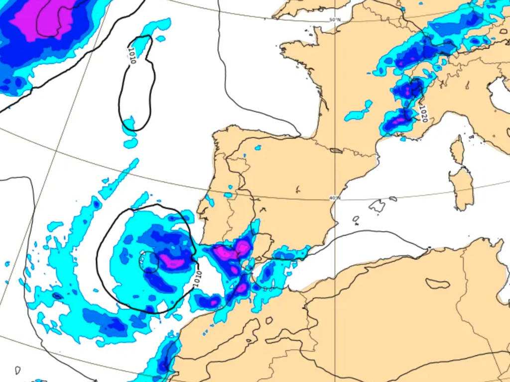 La embestida meteorológica que va a vivir Andalucía este fin de semana se resume en tres palabras: Borrasca Fría Aislada