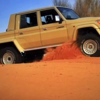 Este es el Toyota Land Cruiser del desierto que no teme al Mercedes G63 AMG 6x6 