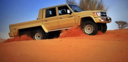 Este es el Toyota Land Cruiser del desierto que no teme al Mercedes G63 AMG 6x6