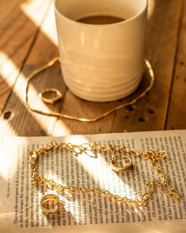 Siete joyeros colgantes para aprovechar al máximo el espacio que