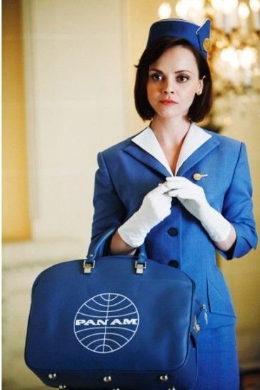 Huracanes a Christina Ricci los que quieras, pero bikinis...