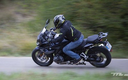 El 21 de junio podrías moverte libremente por España en moto: acaba el estado de alarma y las restricciones de circulación