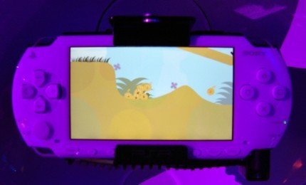 PSP blanca, Loco Roco y la fiesta de Sony en París