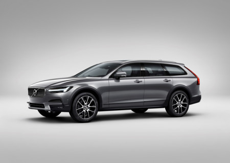 Volvo V90 Cross Country Studio