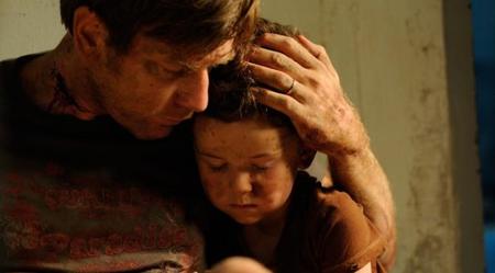 “Lo imposible” y la decisión de quedarte con parte de tu familia o seguir buscando a los que han desaparecido