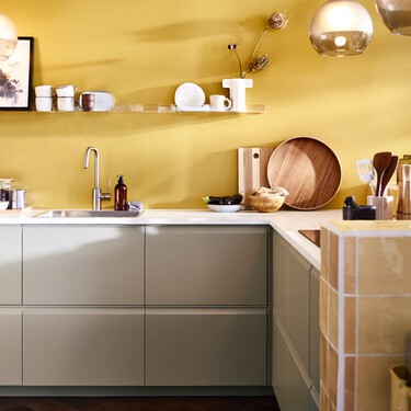 Ikea lanza un carrito auxiliar moderno, bonito y funcional que queda bien en la cocina o en cualquier rincón de la casa 