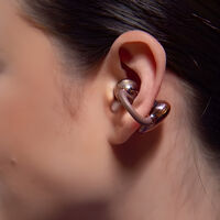 JBL tiene listo su arsenal de audífonos para 2026: deportivos, para el día a día y hasta de moda 