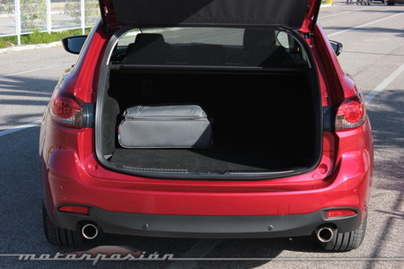 Maletero en el Mazda6