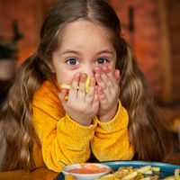 No cometas este error para que el niño se termine todo el plato: es el truco más usado 