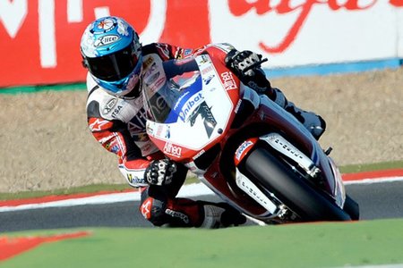 Superbikes Francia 2011: Carlos Checa gana para hacerse con el título