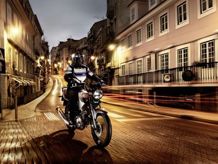 La YBR 125 se desenvuelve muy bien por ciudad