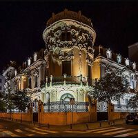 Este desconocido palacio de Madrid es una joya modernista que podría ser de Gaudí y puedes visitarla gratis solo este mes  