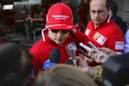 Kimi Raikkonen en la cuerda floja