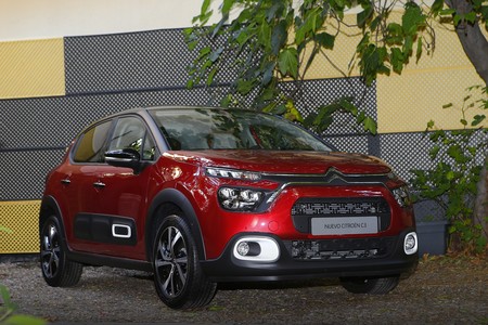 El Citroën C3 se actualiza con ligeros cambios por fuera y por dentro, y más personalización que nunca