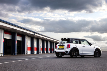  MINI JCW CHallenge 03