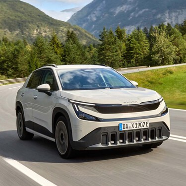Probamos el Skoda Epiq: el antídoto del Grupo Volkswagen para los coches eléctricos chinos es un SUV urbano cargado de lógica y con acento español