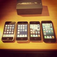 La falacia de gastar el dinero que cuesta un iPhone en acciones de Apple