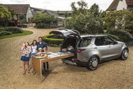 El polifacético Land Rover Discovery ahora se convierte en una cocina sobre ruedas