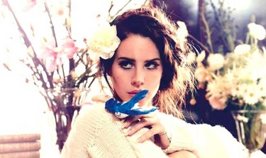 ¿Echas de menos a Lana del Rey? Pues toma, ración doble para amenizarte el verano