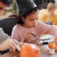 31 manualidades de Halloween fáciles, divertidas y terroríficas para hacer con niños 