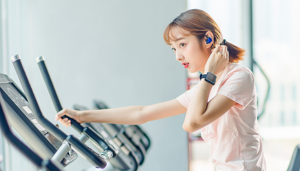 Parece un reloj inteligente pero en realidad es el nuevo reproductor musical Hi-Res FiiO M5