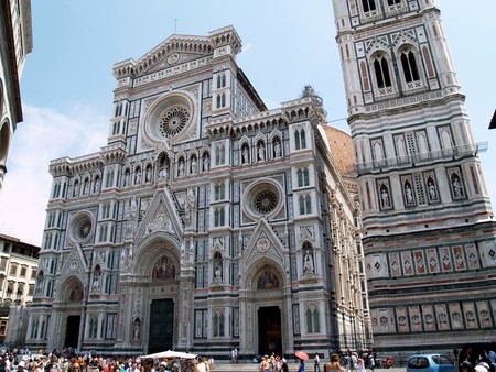 Florencia lanza una campaña para "educar" a los turistas