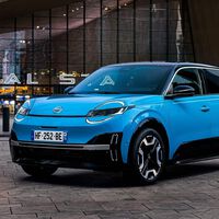 El nuevo Nissan Micra llega con buena base y un reto mayúsculo: mejorar lo que ya conocemos del Renault 5