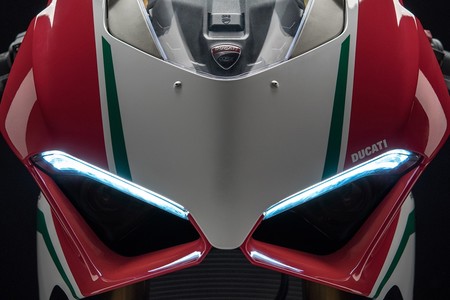 Ducati Streetfighter V4 2020 1