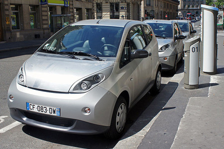 Lyon, otra ciudad francesa que se apunta al 'car sharing' eléctrico