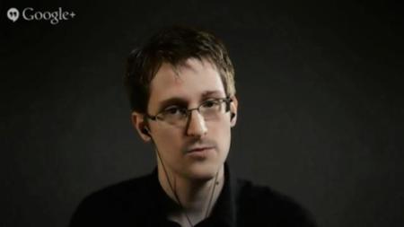¿Te preocupa tu privacidad? Snowden desaconseja usar Dropbox, Facebook o Google
