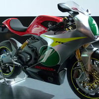 La moto deportiva eléctrica de Honda ha revivido casi dos décadas después, y Sony podría ser quien la fabrique