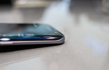 De cómo Samsung construiría las pantallas de todos los dispositivos móviles de Apple