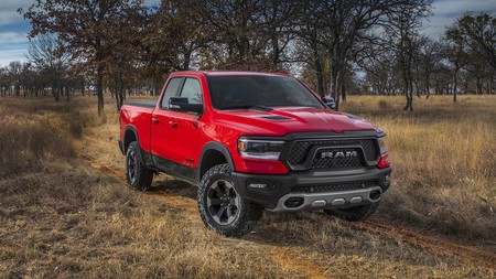 2019 Ram 1500: una pick-up más ligera, tecnológica, atractiva... ¡y hasta mild-hybrid!