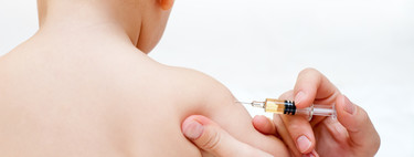 Multar hasta con 2.500 euros a quienes no vacunen a sus hijos, la propuesta de Alemania contra los antivacunas