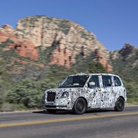 Los eléctricos y a la vez clásicos taxis de Londres también se atreverán a subir la colina de Goodwood