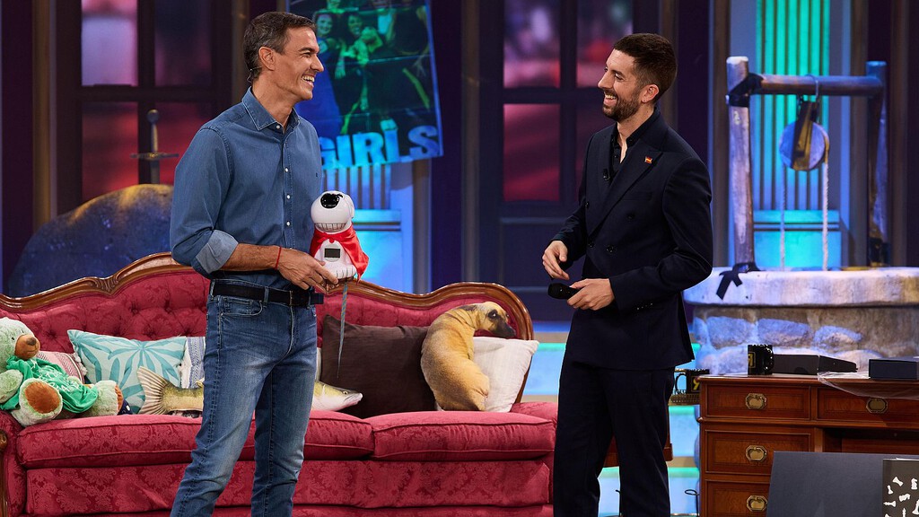 David Broncano se ha negado a aparcar el espíritu de 'La Revuelta' para dar un masaje a Pedro Sánchez: "Hoy esto es El Jefe Infiltrado"