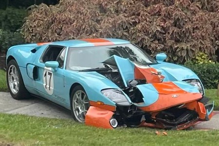 Choca Su Ford Gt De 700 000 Dolares Por No Saber Manejar Manual 2