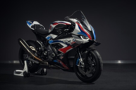 La BMW M 1000 RR será la moto de seguridad de MotoGP que acompañe a los renovados Safety Car de BMW