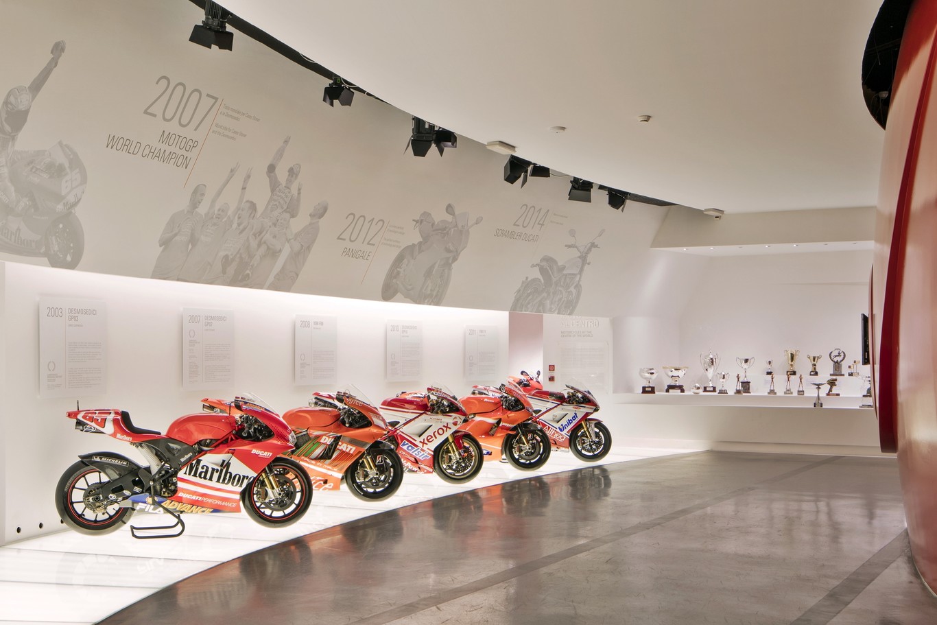 Visitamos el museo y la fábrica de Ducati: donde nacen y descansan los sueños de Borgo Panigale