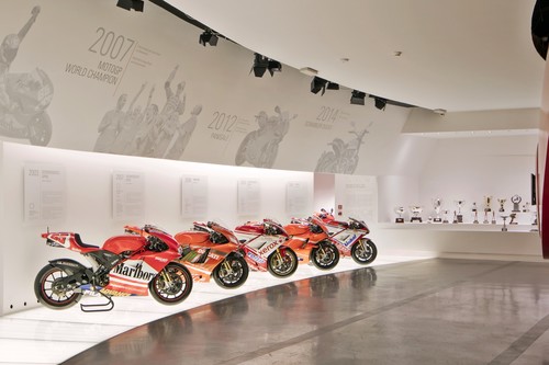 Visitamos el museo y la fábrica de Ducati: donde nacen y descansan los sueños de Borgo Panigale