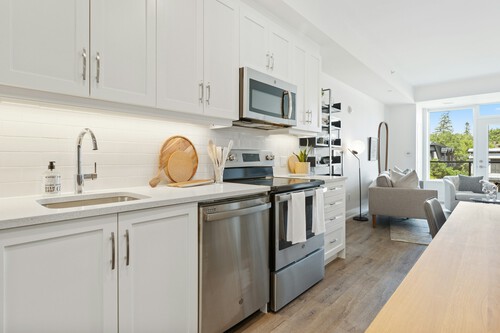 By Point 3d Commercial Imaging