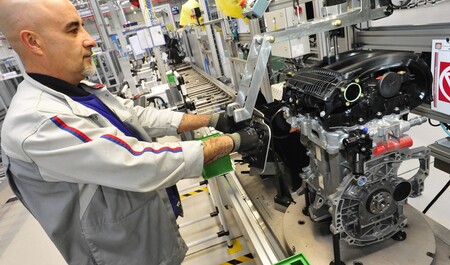 La mayor fábrica de motores diésel del mundo es de Stellantis, y ha iniciado un camino sin retorno hacia los coches eléctricos